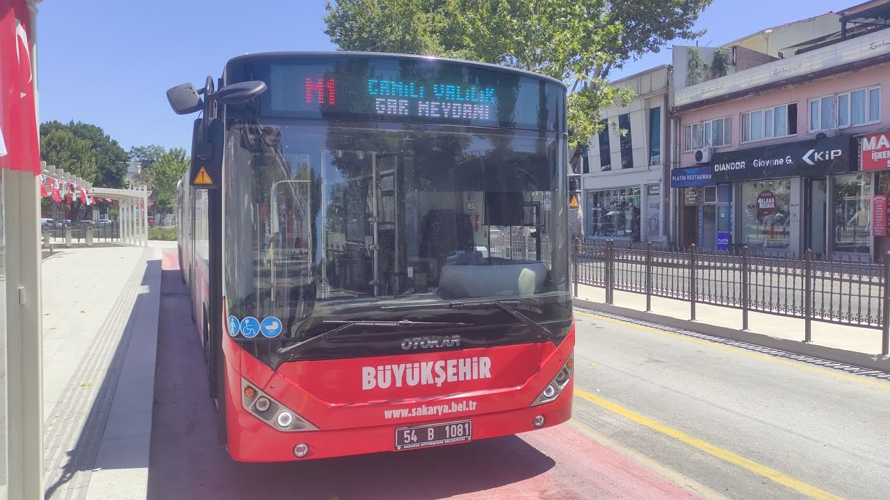Sakarya'da Metrobüs ile Gar Meydanı - Camili / Valilik - Gar Meydanı Arasında Seyahat