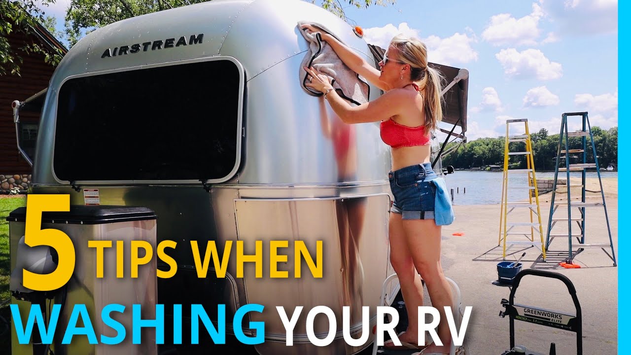 WASHING YOUR RV: WHAT TO WATCH OUT FOR!