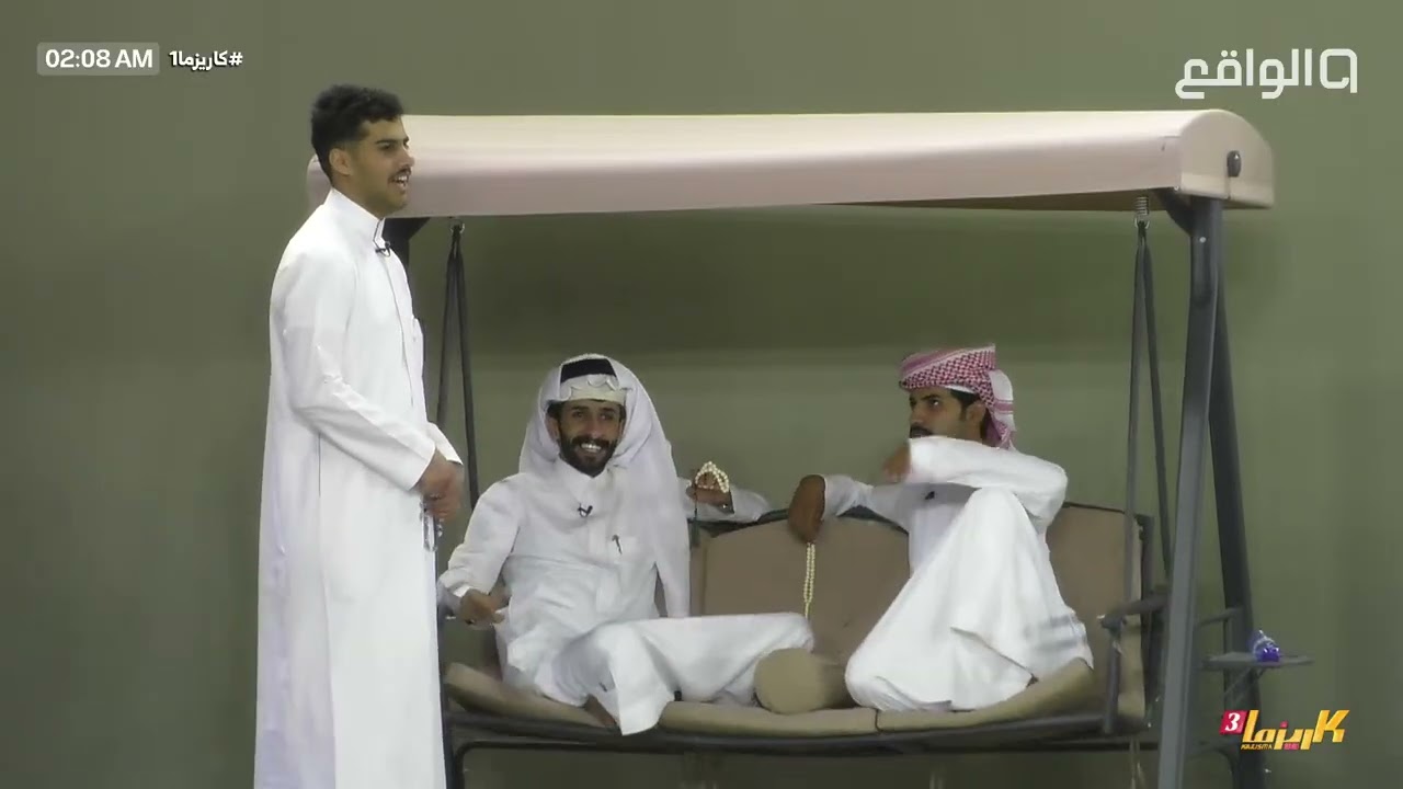 شخص يعرفك ولا يسلم عليك حصلت له مشكله ودق عليك وش رد فعلك ! -سؤال متعب لـ أحمد القحطاني | #كاريزما1 