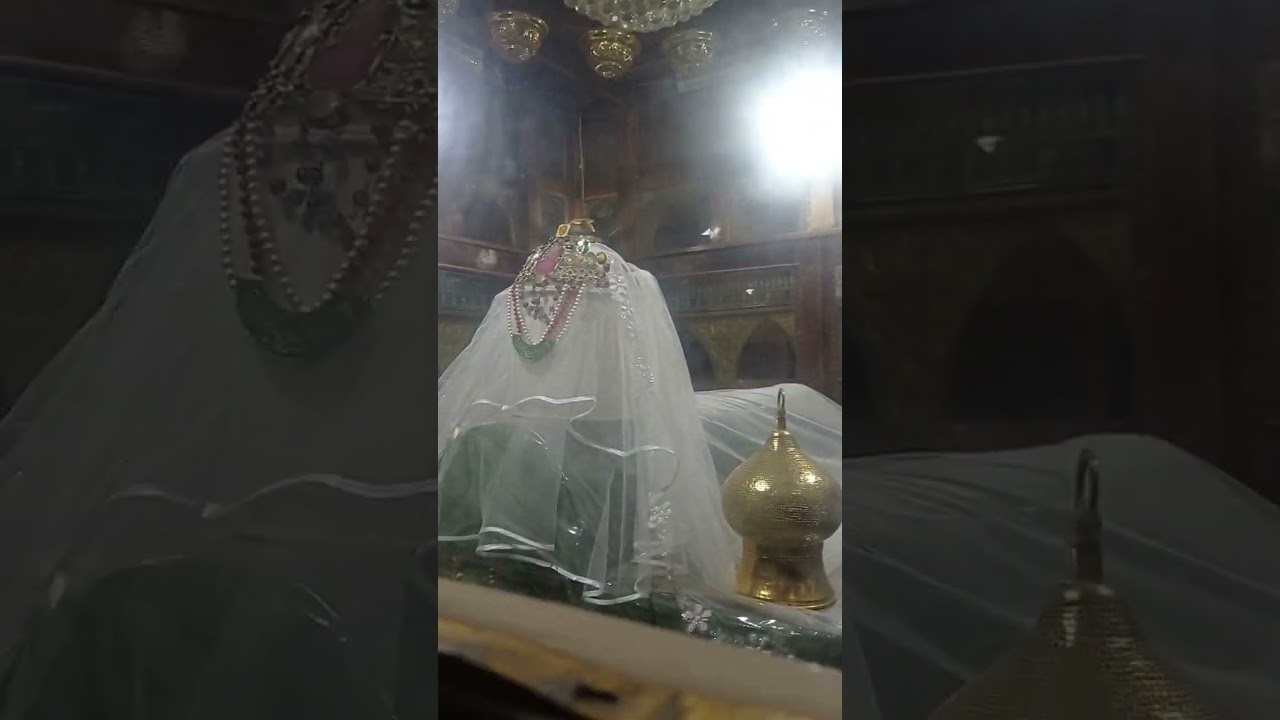 السيدة حورية ( زينب الصغرى ) بنت الإمام الحسين بمسجدها فى بنى سويف