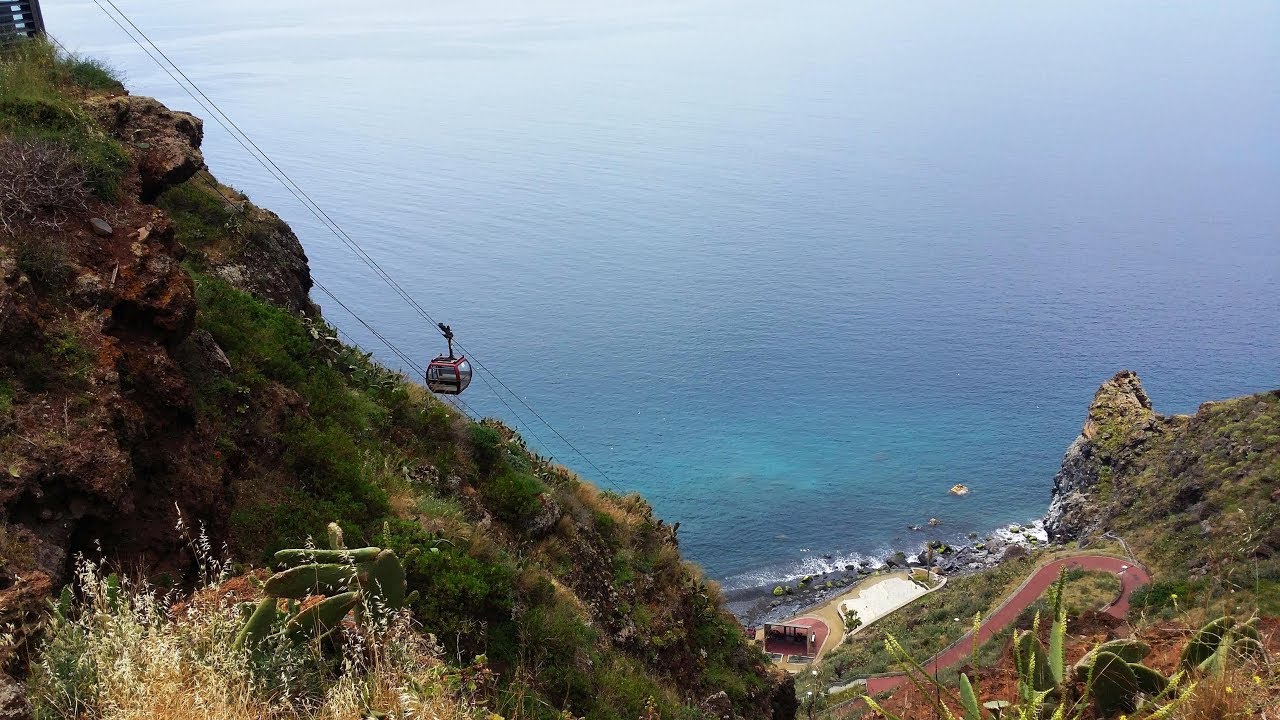 Wagonikiem na plażę-Madera-Funchal-zwiedzanie okolic-Garajau-Cristo Rei