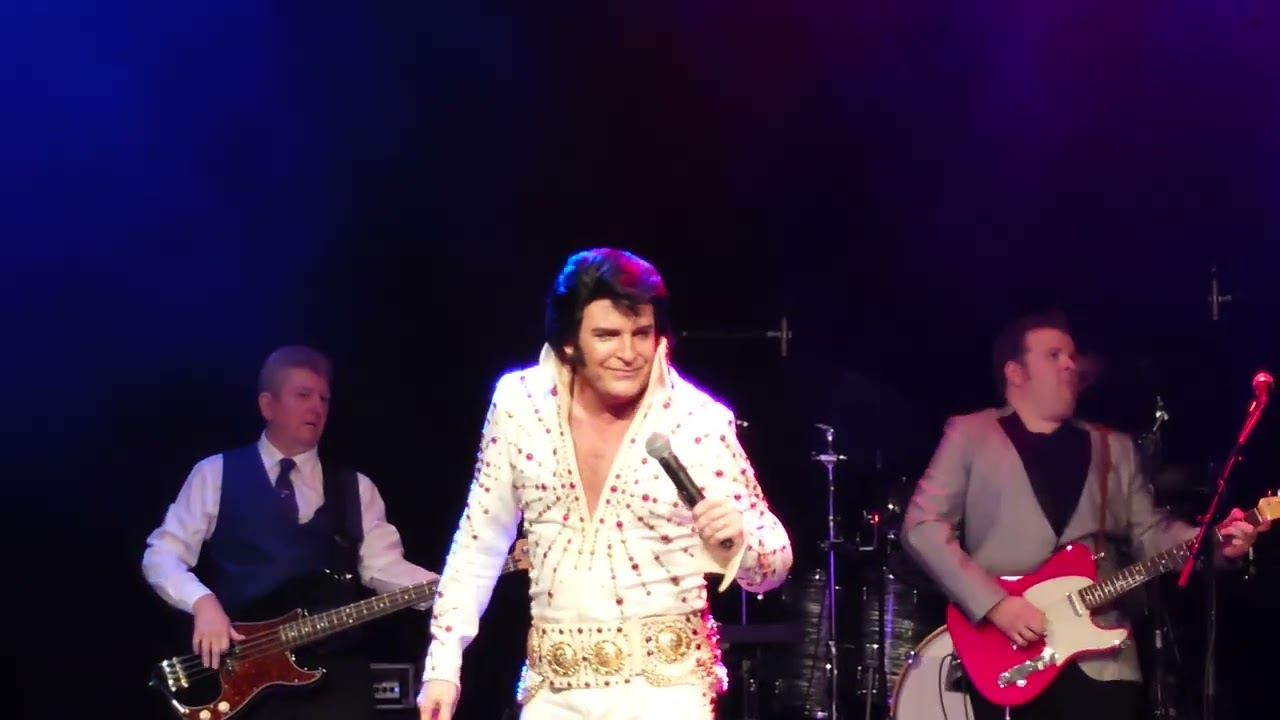 Dwight Icenhower (as Elvis) - Burning Love.