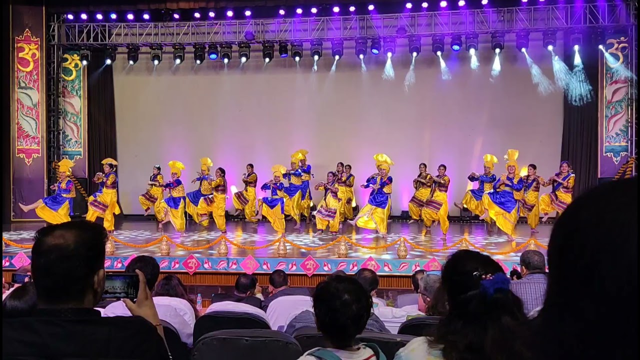 Best Bhangra mashup performance/students/School Function 2021/ Punjabi culture