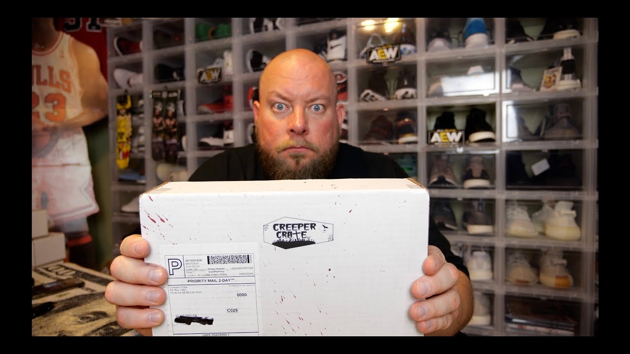 Check out the NEW Creeper Crate MYSTERY Subscription Box + MUST WATCH BEFORE YOU BUY