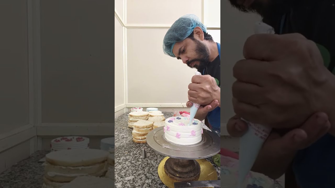 Cakes.by.design  is live!