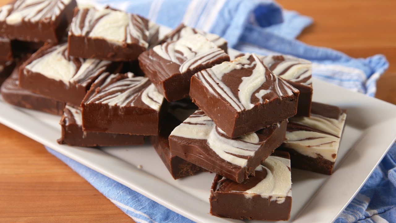 Chocolate Swirl Fudge | Delish