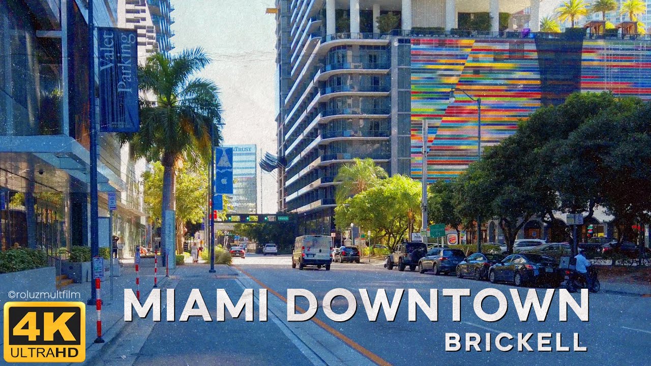 MIAMI DOWNTOWN BRICKELL. Central business district. [4K]