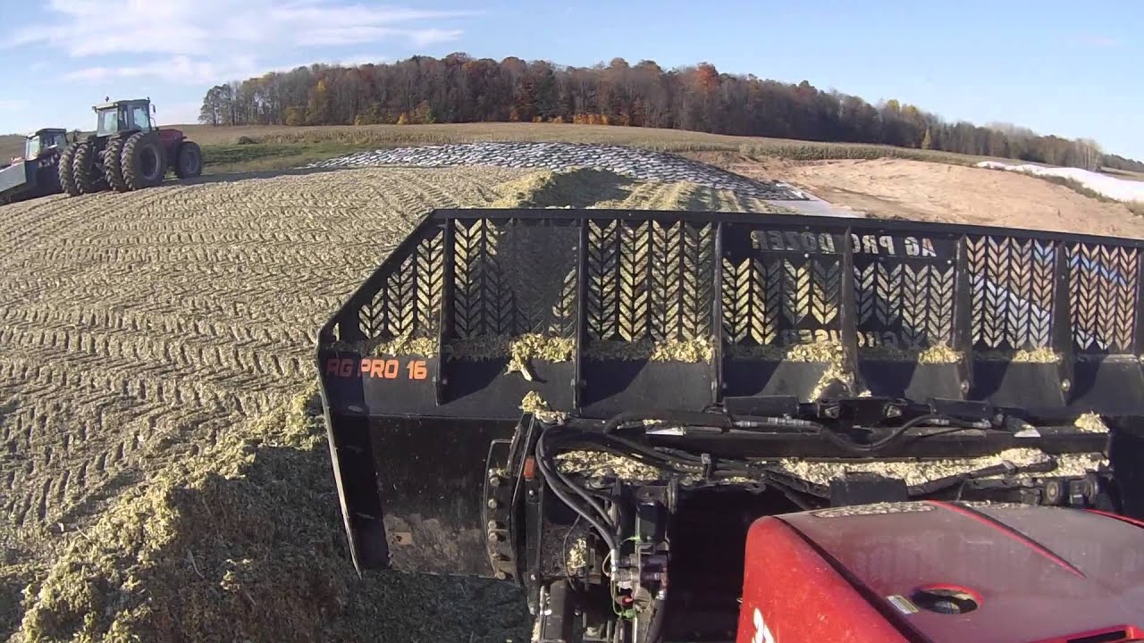 Pushing and Packing Corn Silage in Wisconsin