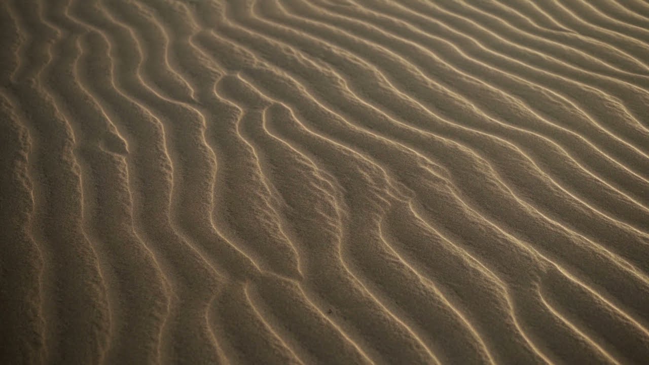 Wavy lines on desert sands - || No Copyright Video 4K ||