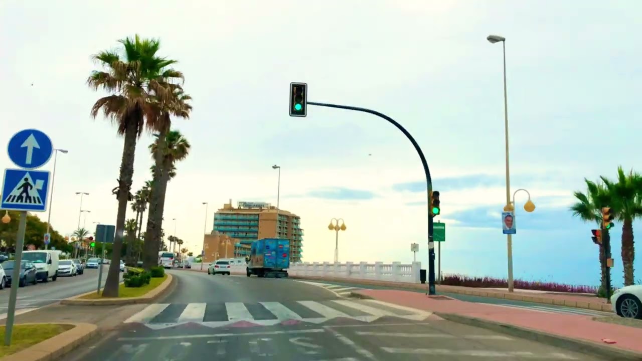 🇪🇸 Why everyone is coming back to TORREMOLINOS?  El paraíso de la Costa del Sol.