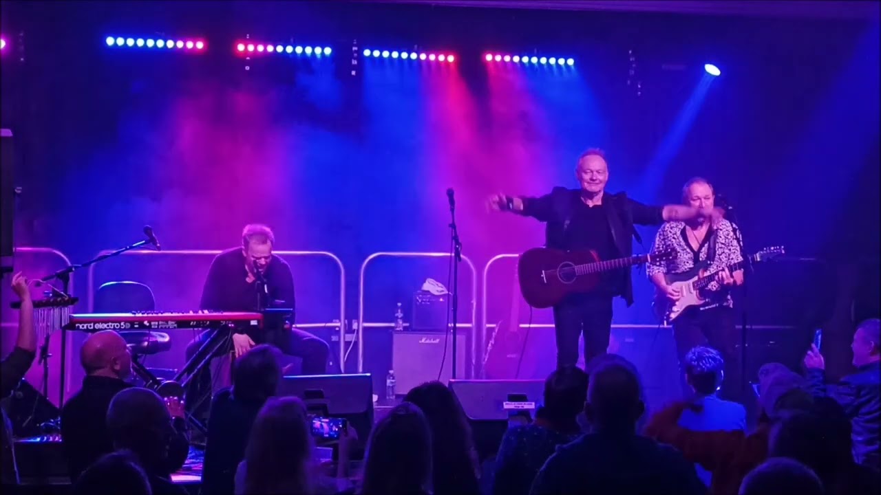 Cutting Crew - (I Just) Died In Your Arms Tonight, Corn Exchange Hertford
