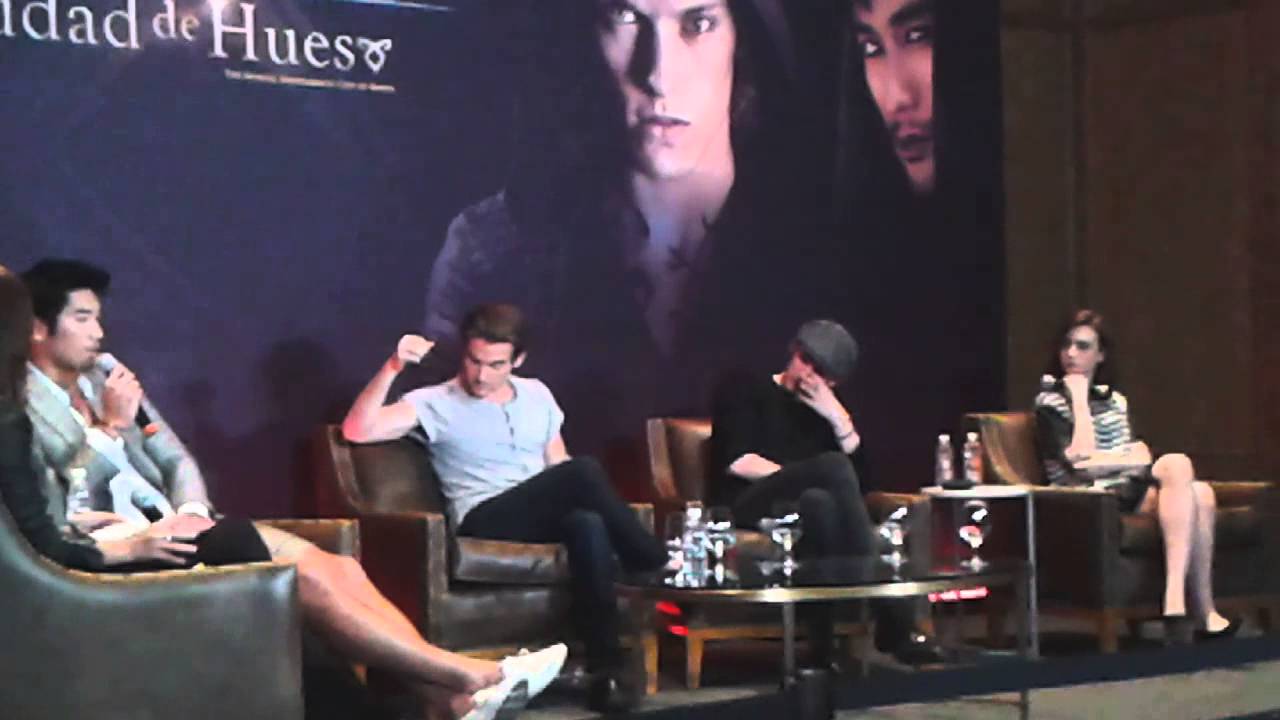 Jamie Campbell, Lily Collins, Kevin Zegers y Godfrey Gao Mexico City 2