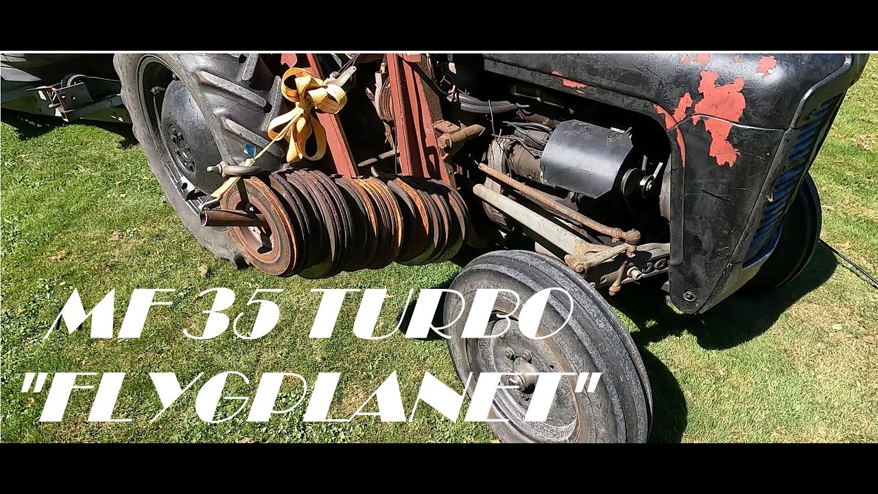 Messy Ferguson 35 turbo tractor pulling!
