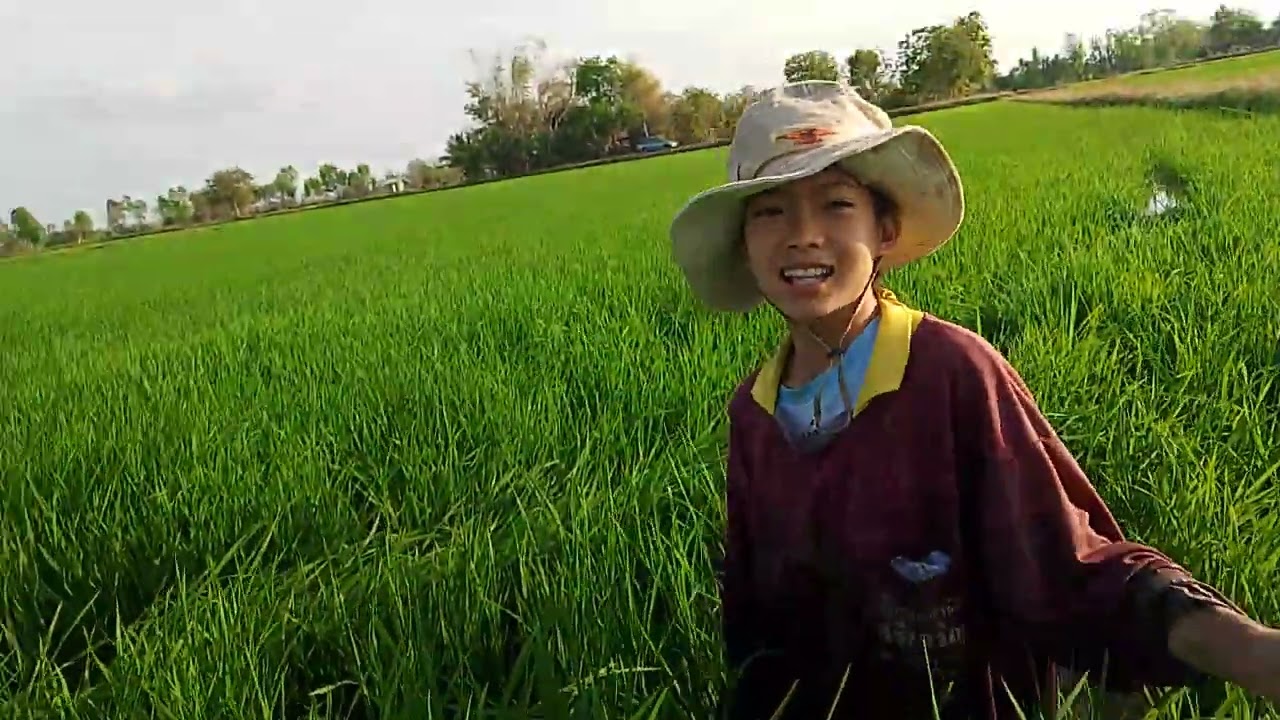 สาวเสื้อปุ๋ยเอิ้นสั่งแฟน ยายอรุณตาสมหวัง.ธิดาลาว