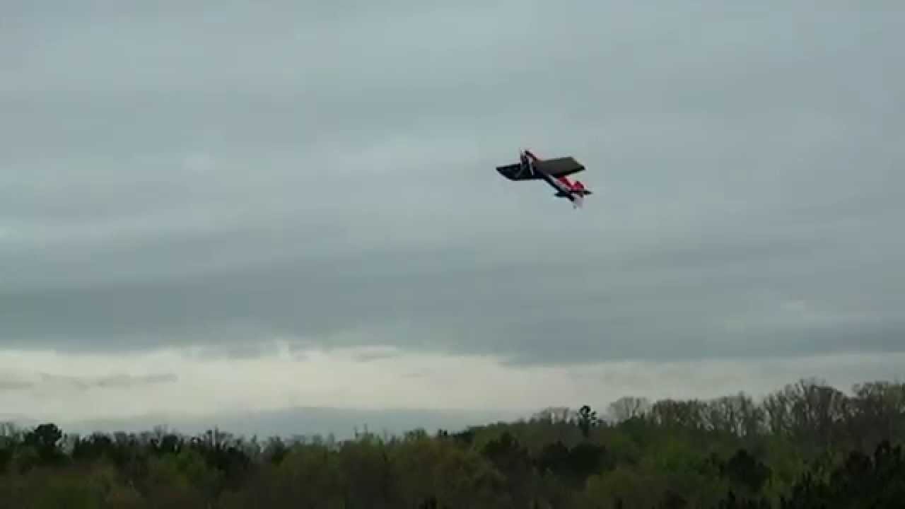 Dennis flying his WrongWayRC 50cc LamSuk Profile