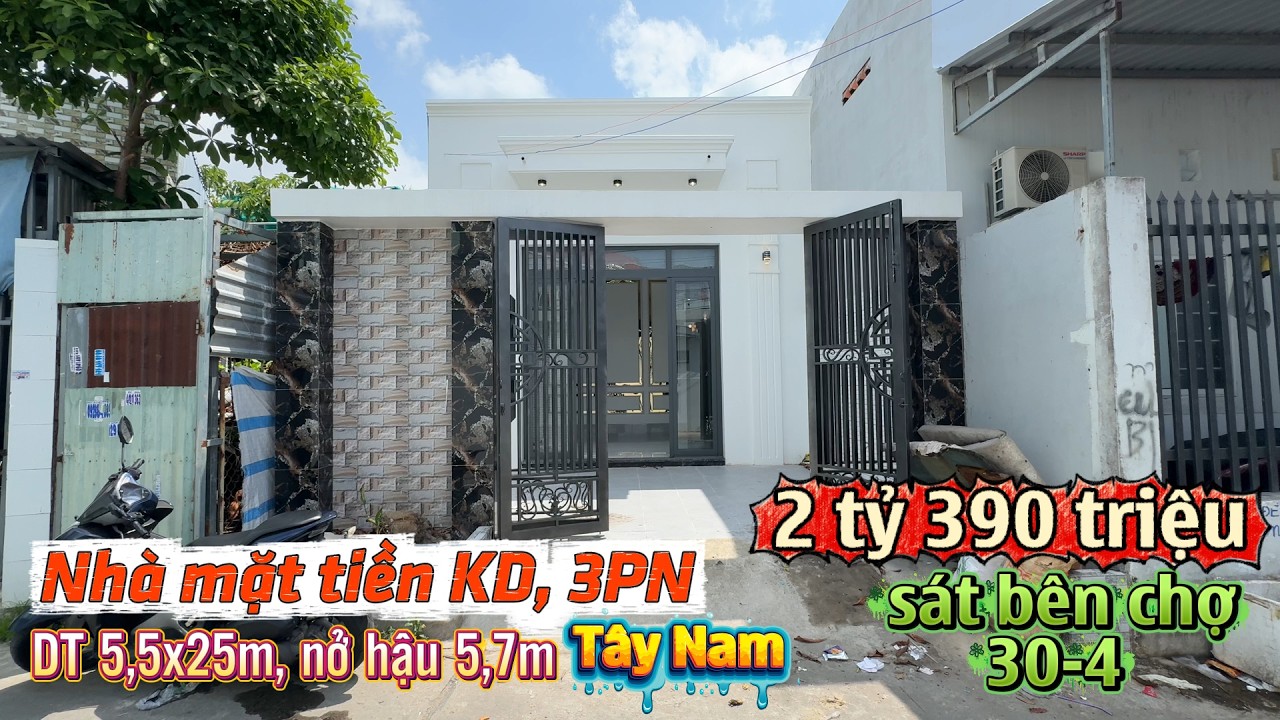 Nhà mặt tiền, 3PN, không gian rộng rãi, sát bên chợ 30-4