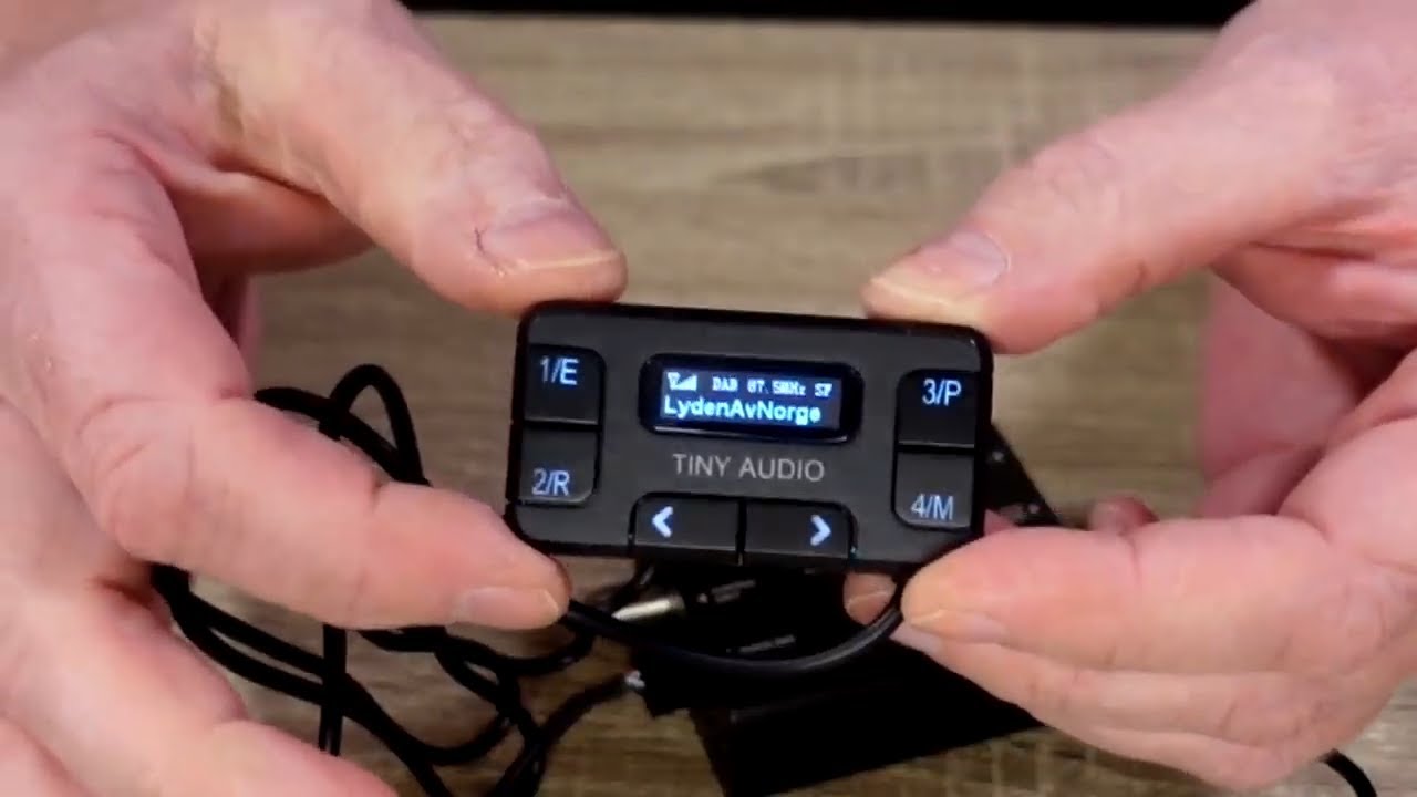 Unboxing and first test of the Tiny Audio C11+ DAB adapter