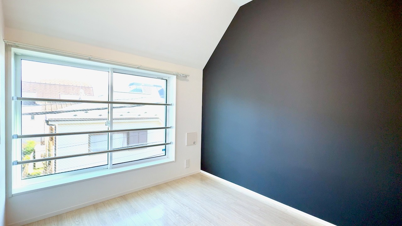 Эпизод 64 — Микроквартира в Токио с большими окнами🏠✨ - 13,95 кв. м / 150,15 кв. футов