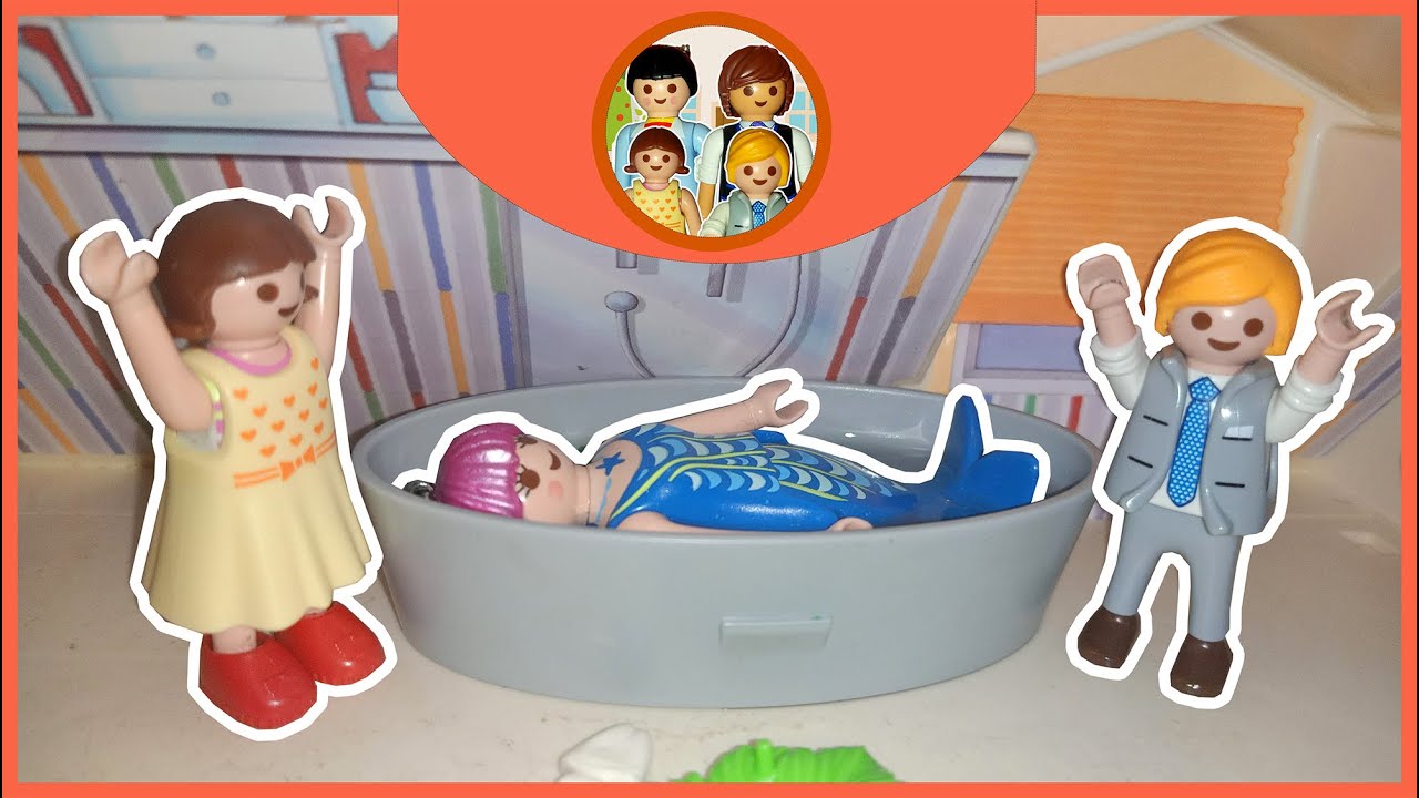 شوفوا عروسة البحر ايه اللى جبها عندنا 🌊🤗 _ عائلة احمد و زينة _ play mobil