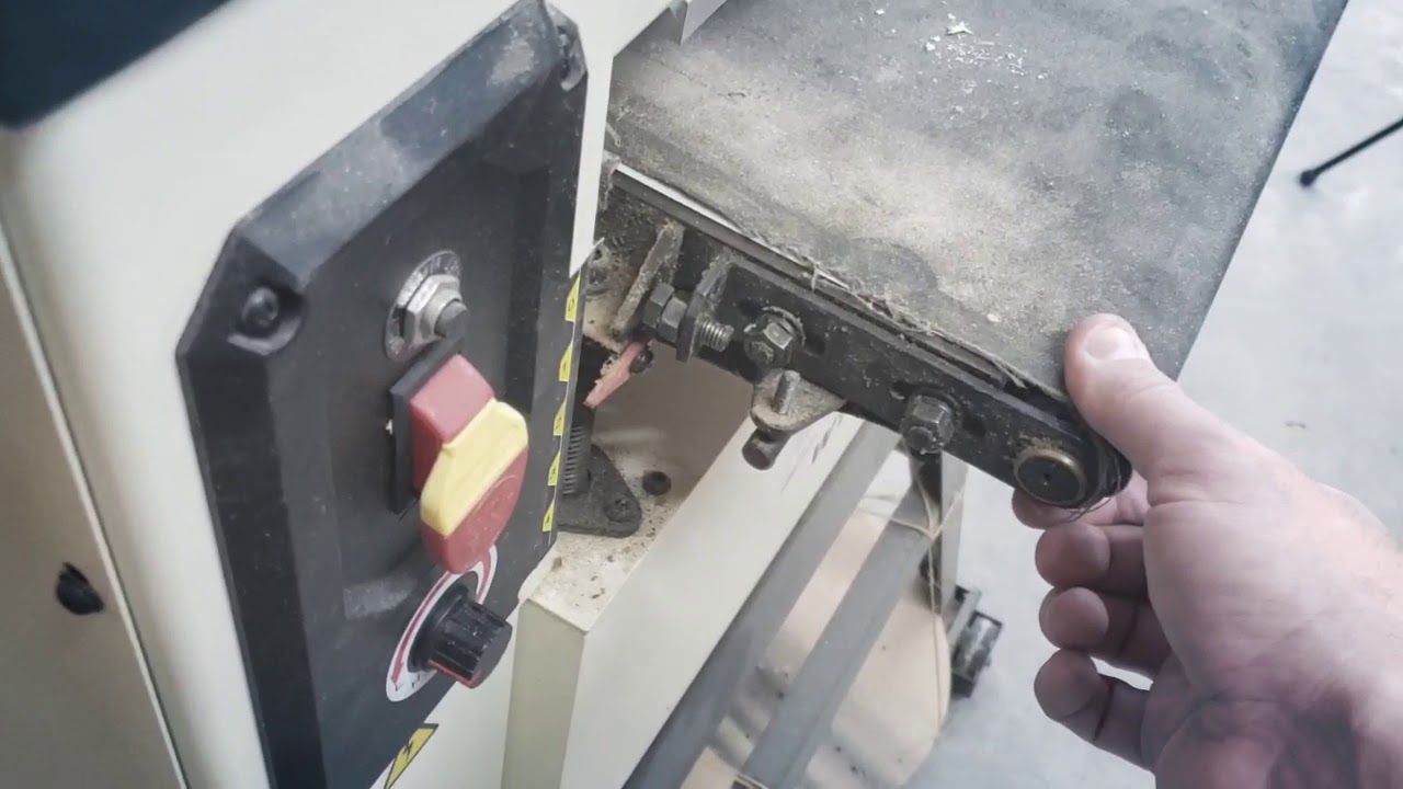 Shopfox W1854 Conveyor Belt reset tracking and alignment