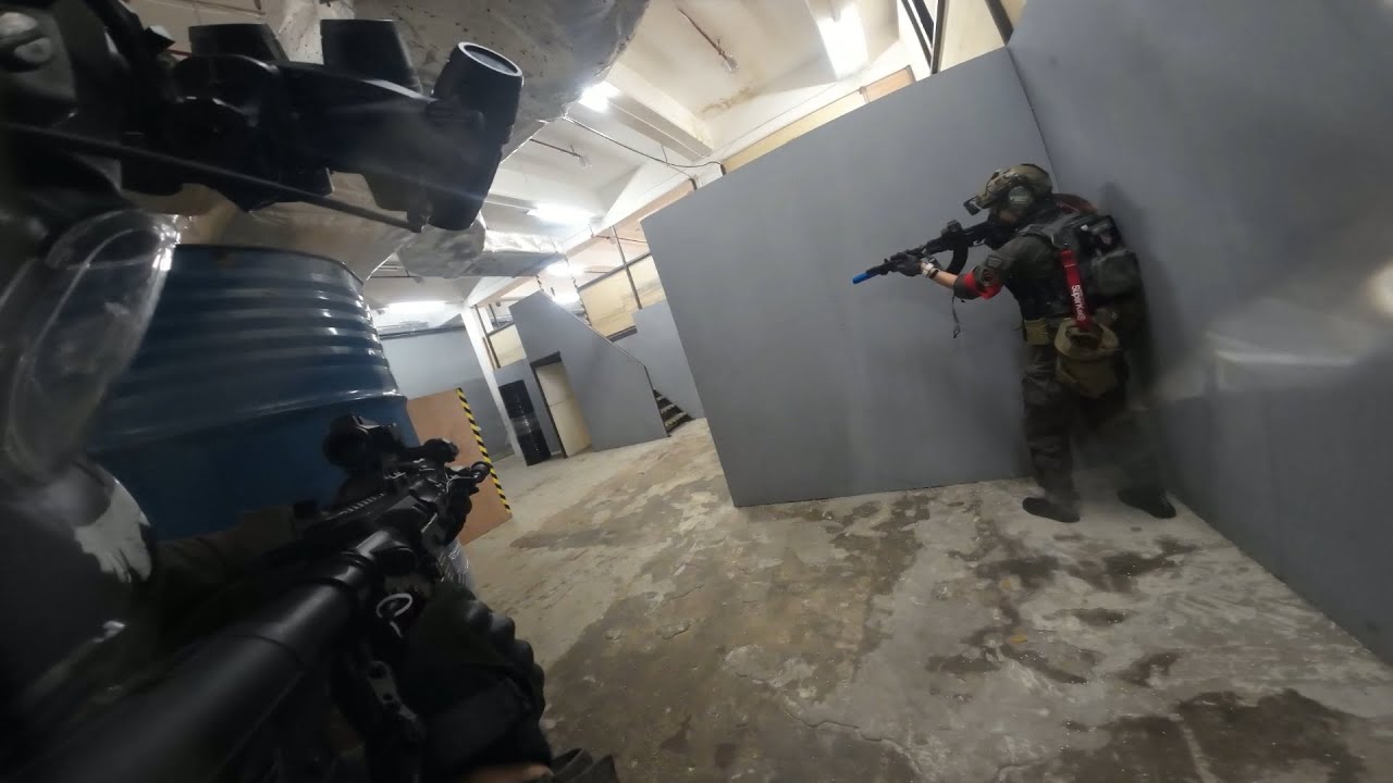 Watch me room clear for no reason in Landing Zone2.0
