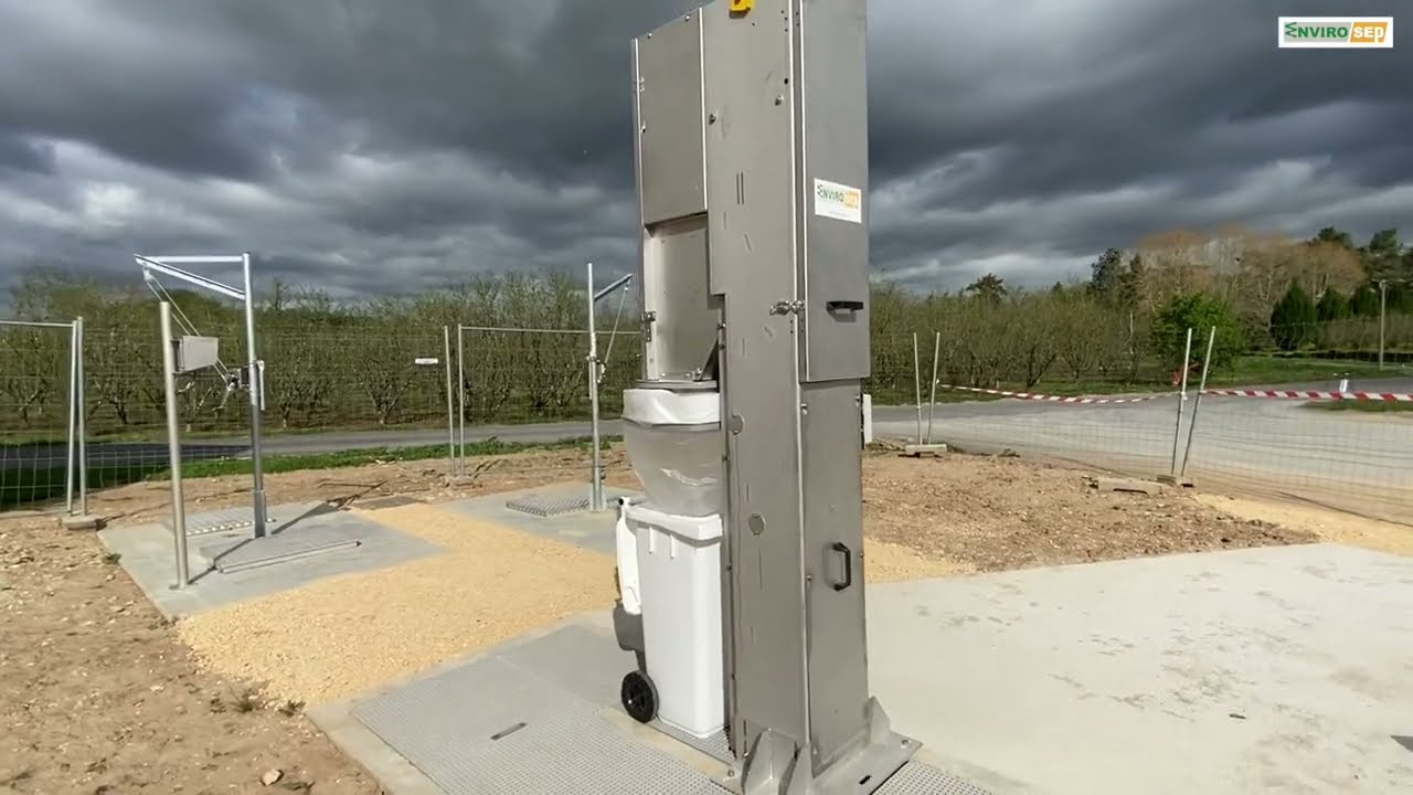 ENVIROSEP - Dégrilleur à sangle BARSEP avec grille à fente 3 mm - Industrie de la confiture