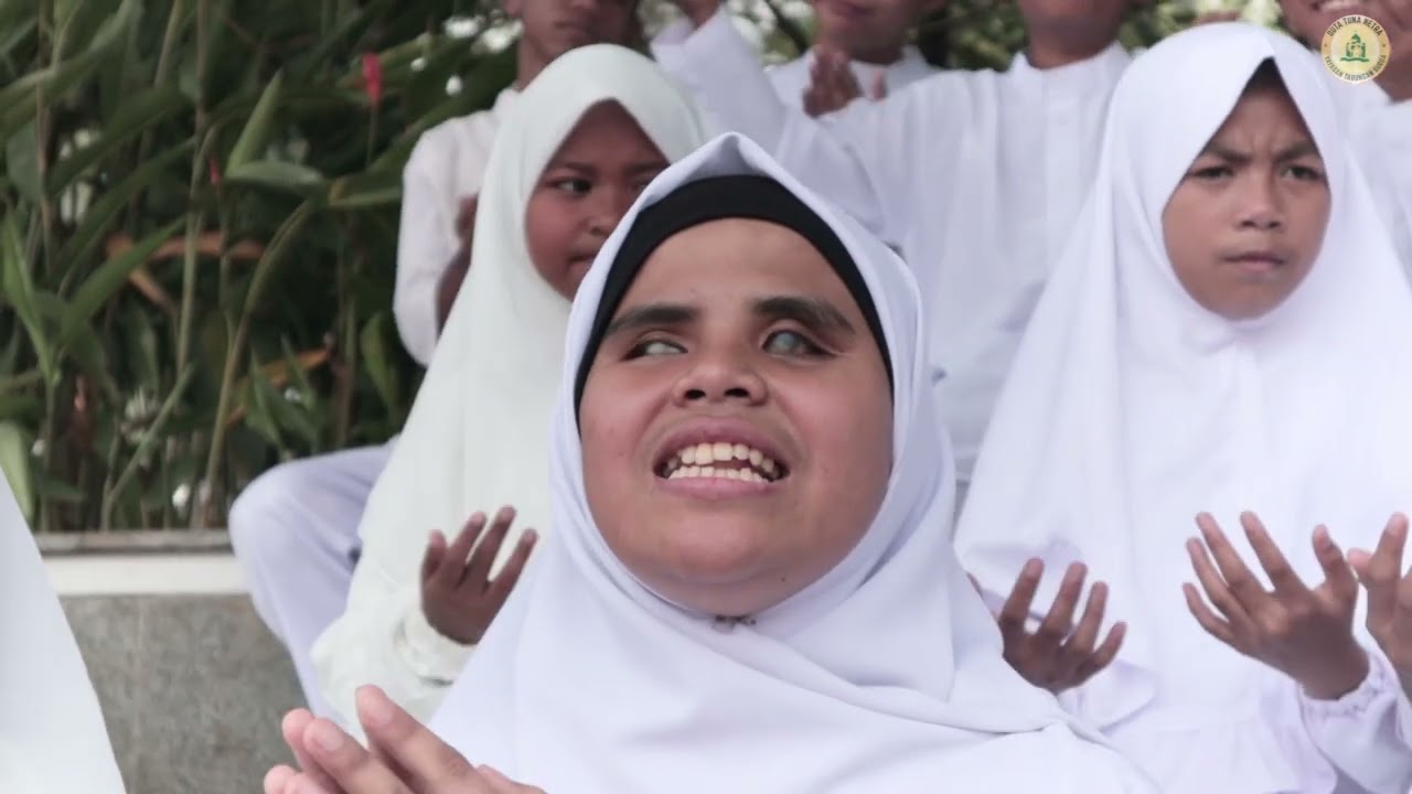 Haddad Alwi - Kangen Kanjeng Nabi ( Cover Solihat, Lala & Evelyn )