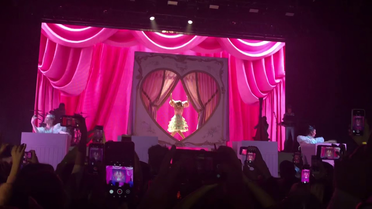 Melanie Martinez - show and tell @o2 brixton academy