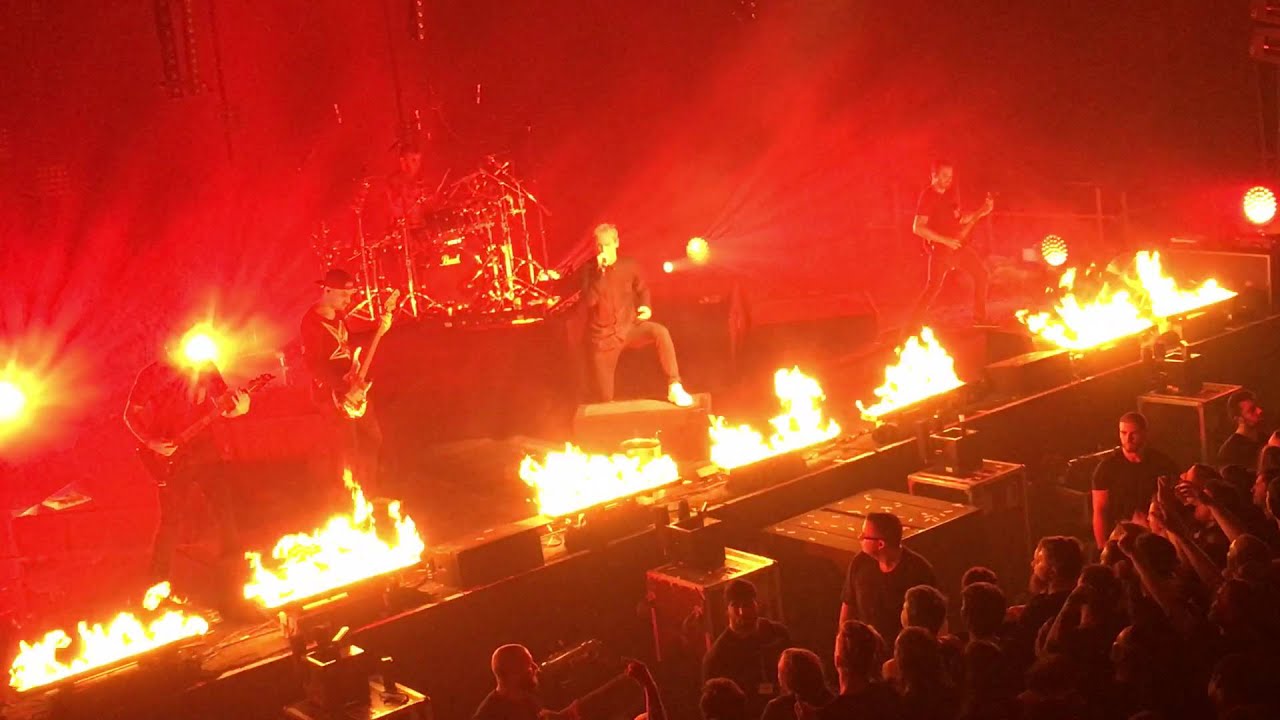 Parkway Drive - Crushed [ Live @ Columbia Halle, Berlin, Germany, 24.01.16 ]