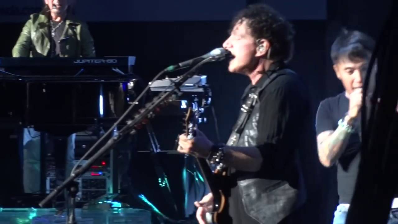 Journey Don't Stop Believing' Allentown 4/16/2016