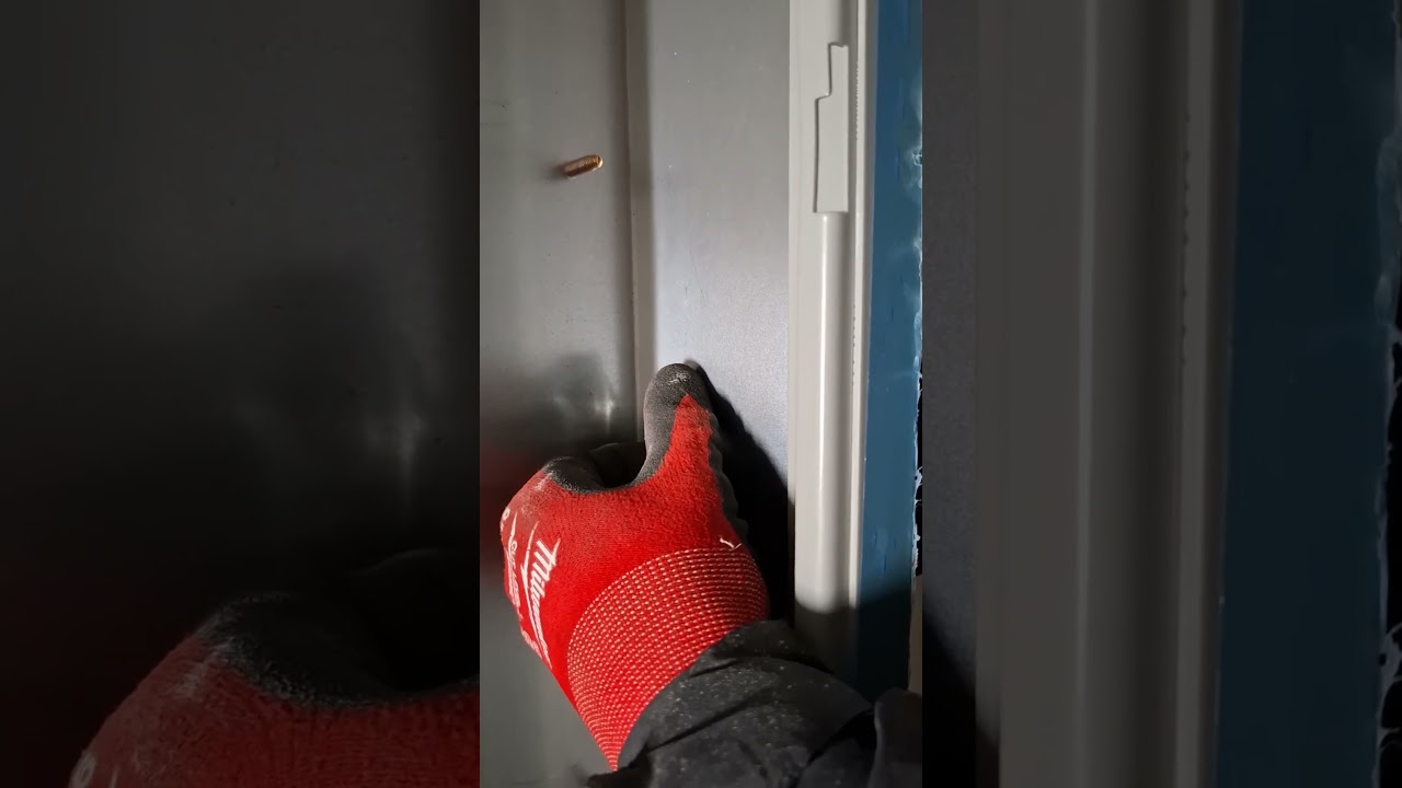 How to Install an EMT Connector in an Electrical Panel ⚡ Step-by-Step