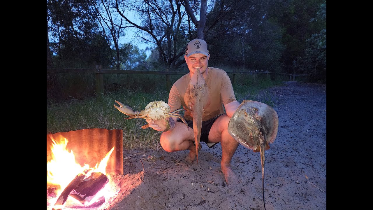 FRASER ISLAND (K'gari) INSKIP POINT - Rainbow Beach and cook traditional spear.