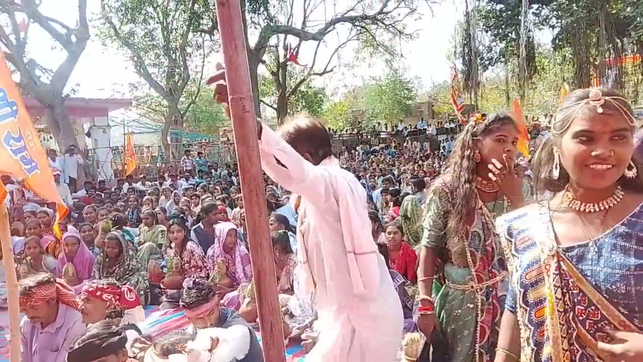 देसी भजन ।हिंदू विष्व सम्मेलन गोरकुंडा माताजी मंदिर पे