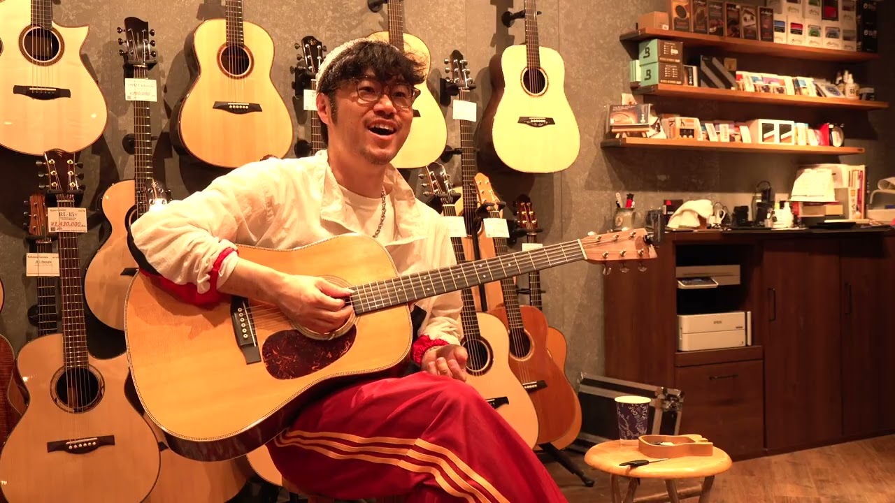 Martin HD-28V (2011)  Blue-G & Tetsuro Toyama