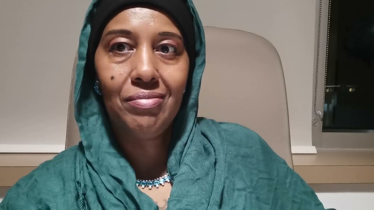 Ayeedeey ayaa I caawisay, saved by my grandma#somalisocialmedia  