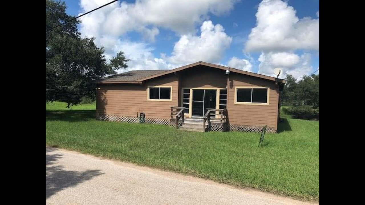 Residential for sale - 4533 County Road 306A, Brazoria, TX 77422