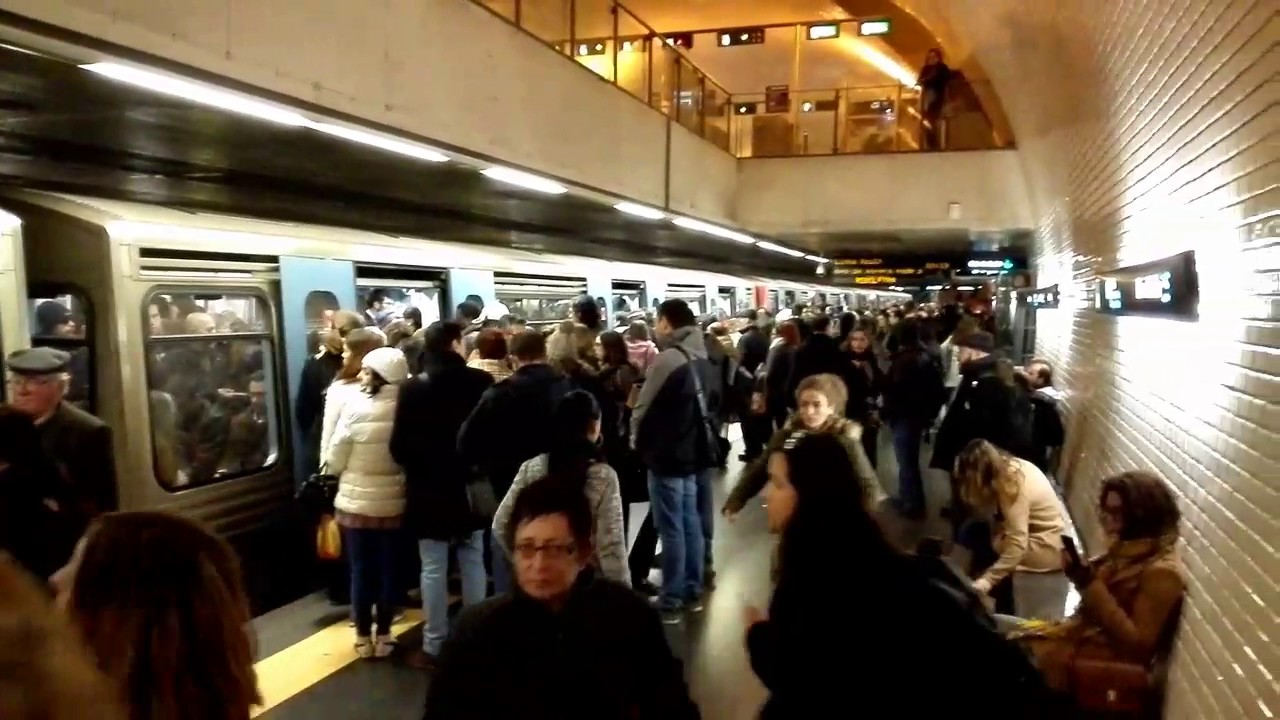 Caos no Metro de Lisboa Baixa-Chiado