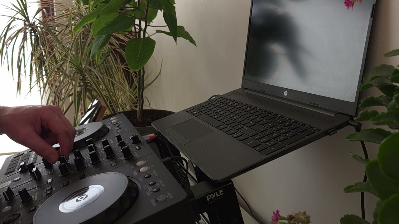 House Music - the SUN has come v01.