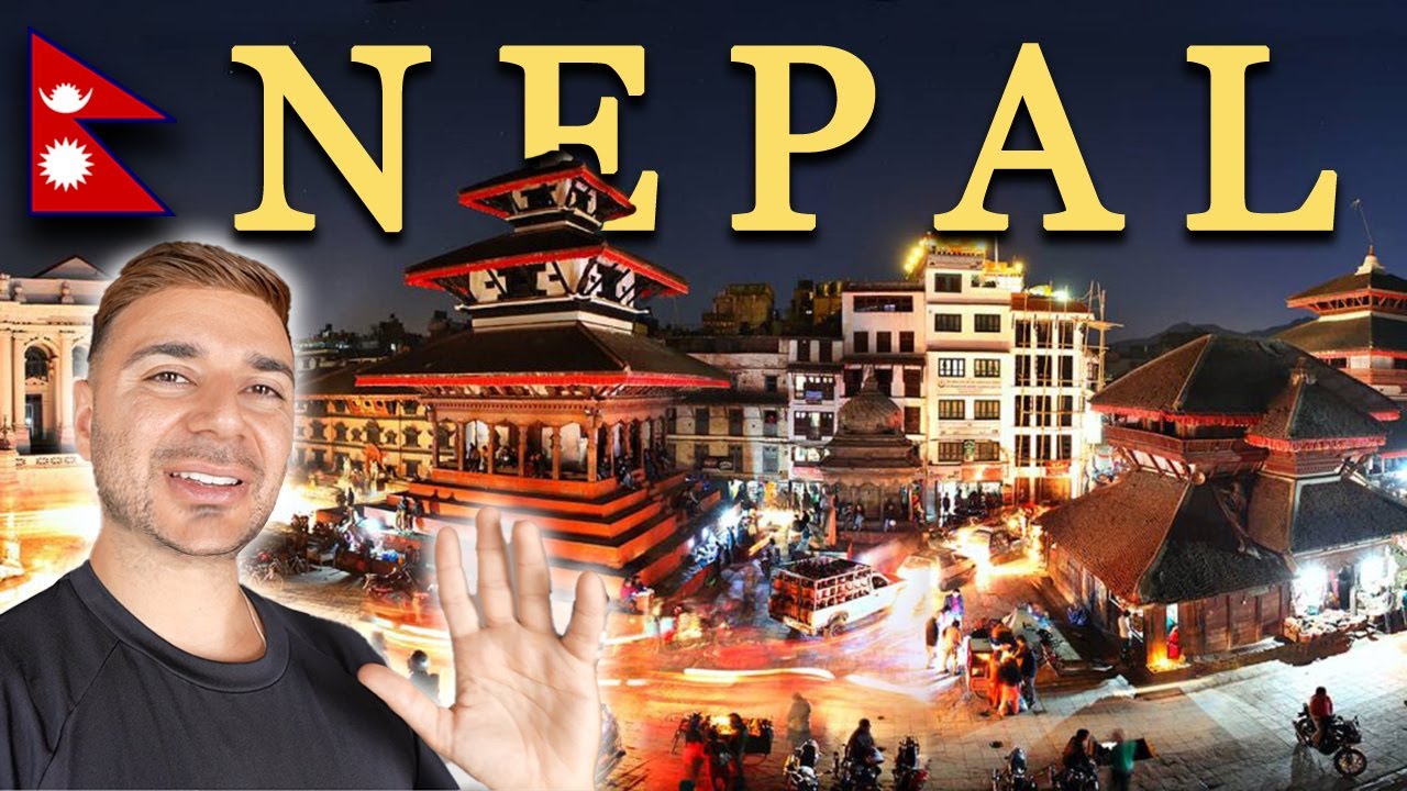 Kathmandu's Nightlife in Thamel - Trekking Gear Hunt and BEST Dal Bhat 🇳🇵