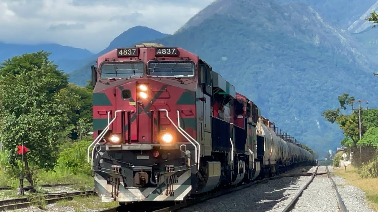 TRENES LARGOS Y PESADOS DE FERROSUR PASANDO ORIZABA!! 