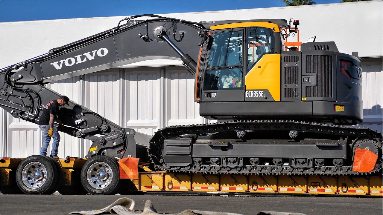 Volvo's Largest Short Radius Excavator Moving From  Conexpo 2020