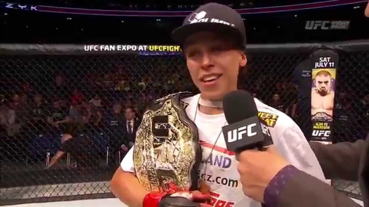 Fight Night Berlin: Joanna Jedrzejczyk Octagon Interview