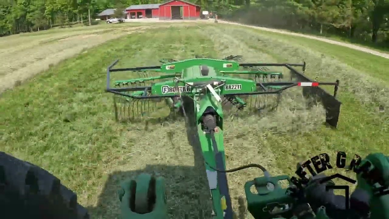 Raking first cut 2023 with the Frontier RR2211