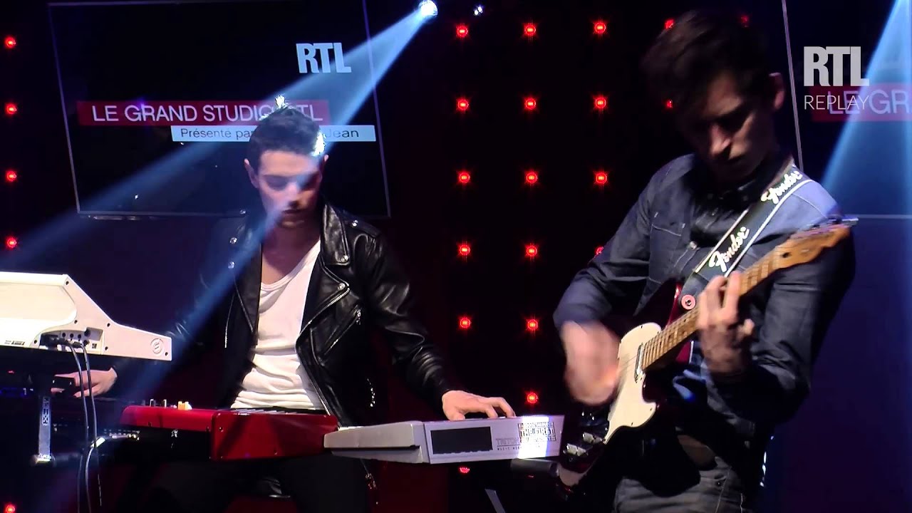 Louane - Chambre 12 en live dans le grand studio rtl - RTL - RTL