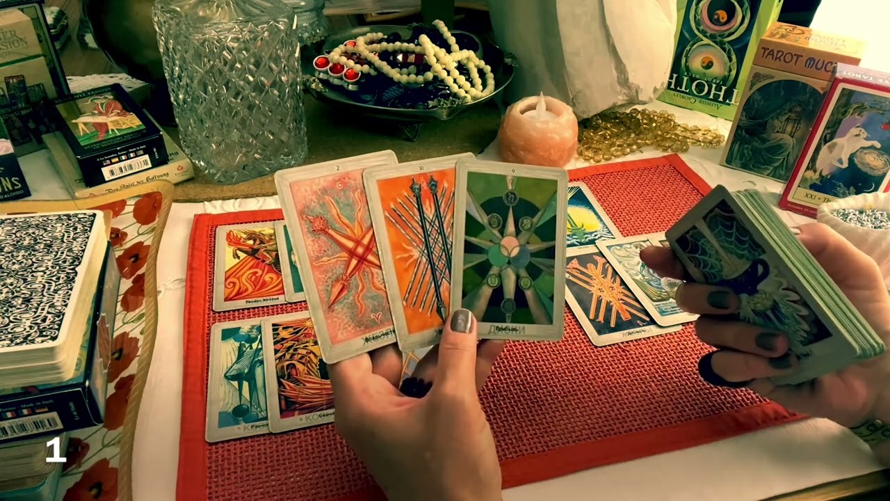 КТО МЕШАЕТ ВАМ БЫТЬ ВМЕСТЕ?💜Гадание на картах для всех🧡Tarot
