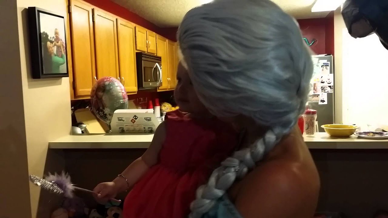 Elsa FROZEN surprised Alina at her birthday party