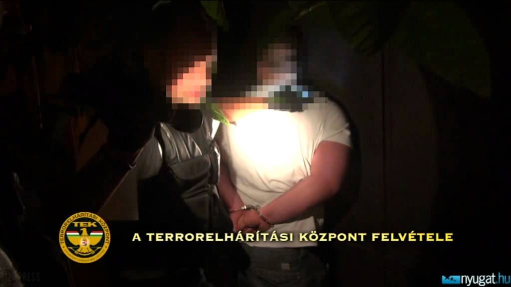 A Terrorelh&aacute;r&iacute;t&aacute;si K&ouml;zpont elfog&oacute; akci&oacute;ja Szombathelyen TEK felv&eacute;tel