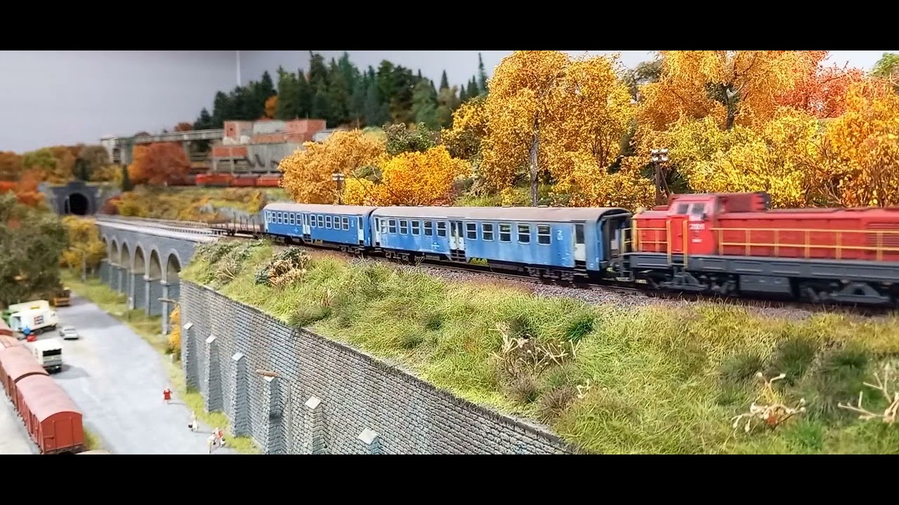 M40 201 Bhv kocsikkal Rgs kocsival a vonat végén