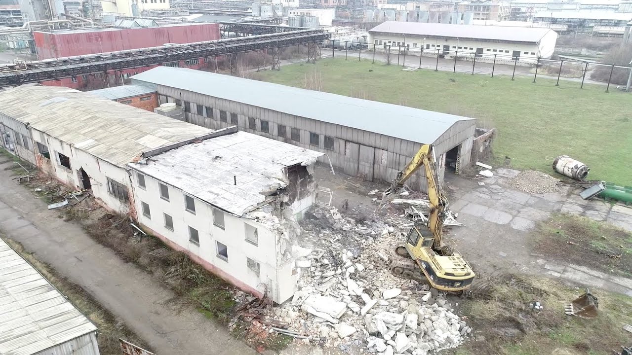 Demol&aacute;cia objektov Diakol Chemko Str&aacute;žske