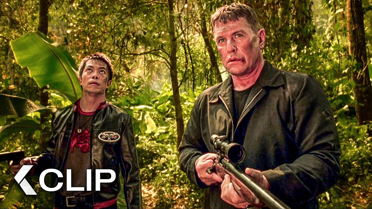 Sniper Hunted Through Jungle By Ruthless Enemy Unit - SNIPER 3 Clip | Tom Berenger